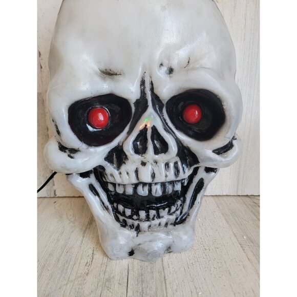 Vintage hanging red eye skeleton skull Halloween home prop - Picture 3 of 16